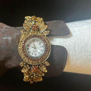Elegant Gold and Brown Women's Quartz Watch